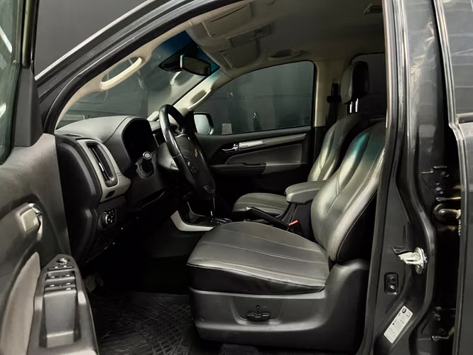 CHEVROLET COLORADO DCAB 4X4 2.8 AT LTZ