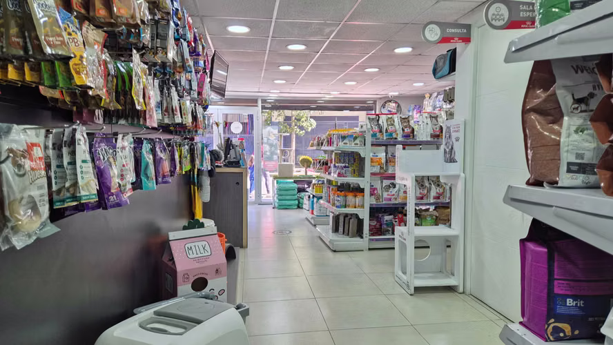 VENTA DE DERECHO DE LLAVES  TIENDA DE MASCOTA (170415)
