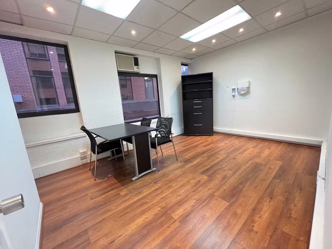 IMPERDIBLE. Oficina en venta de 110 M2. M Pedro  (170359)