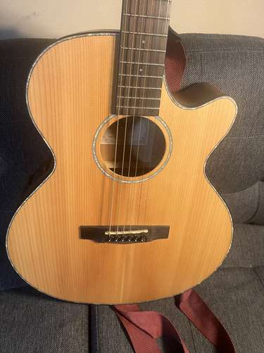 Guitarra electroacustica cort