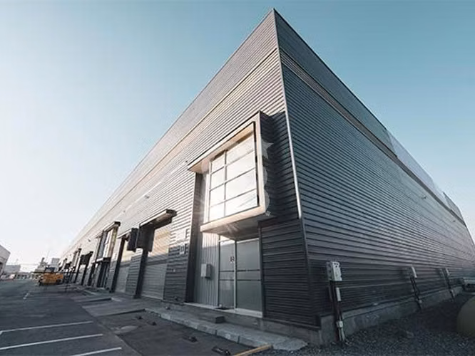 Bodega más oficina habilitada en Colina