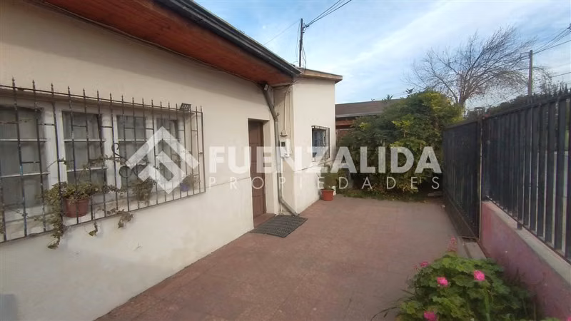 Casa en venta de 2 dorm. en Recoleta