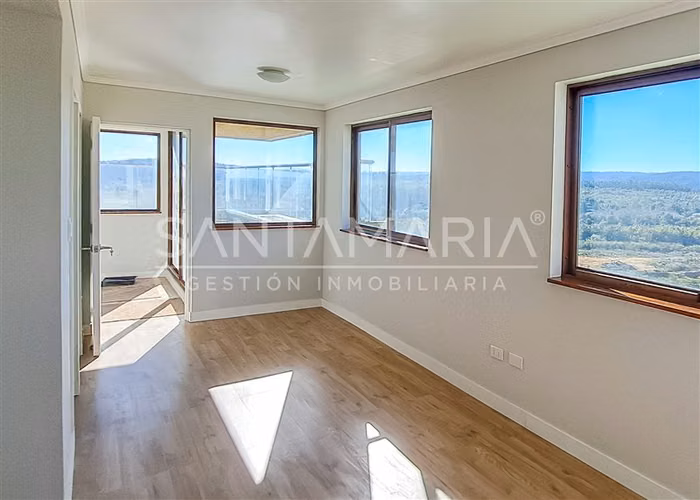 Departamento en venta de 4 dorm. en Concepción
