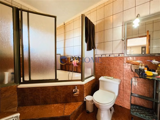 Casa en venta de 5 dorm. en Melipilla