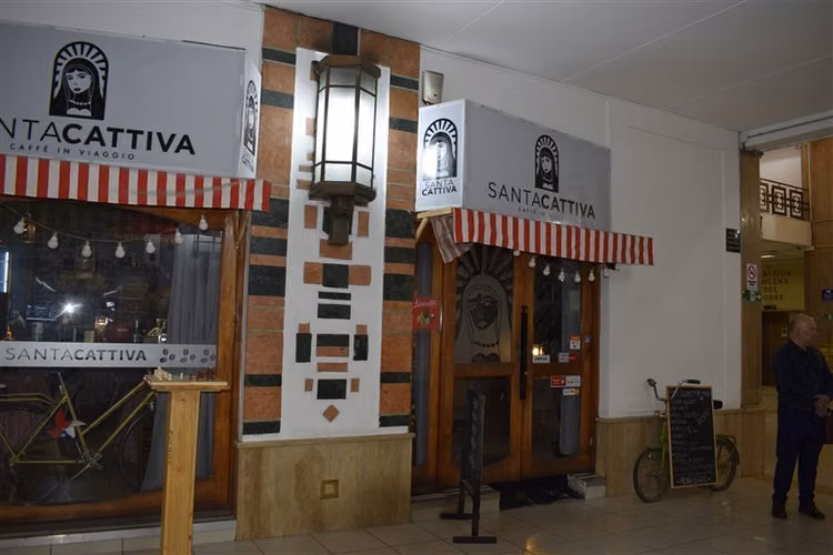 Local Comercial N 13 venta en Santiago Galería Alessandri