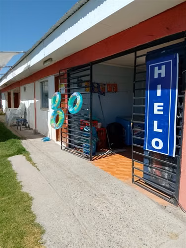 Parque acuático y Restaurant, 2500 mts terreno, 650 mts cons