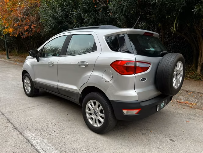 FORD Ecosport SE MT5 AÑO 2021