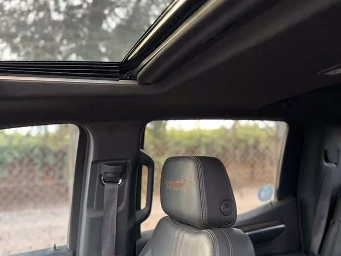 Chevrolet Silverado High Country 3.0L Turbo Diésel año 2023