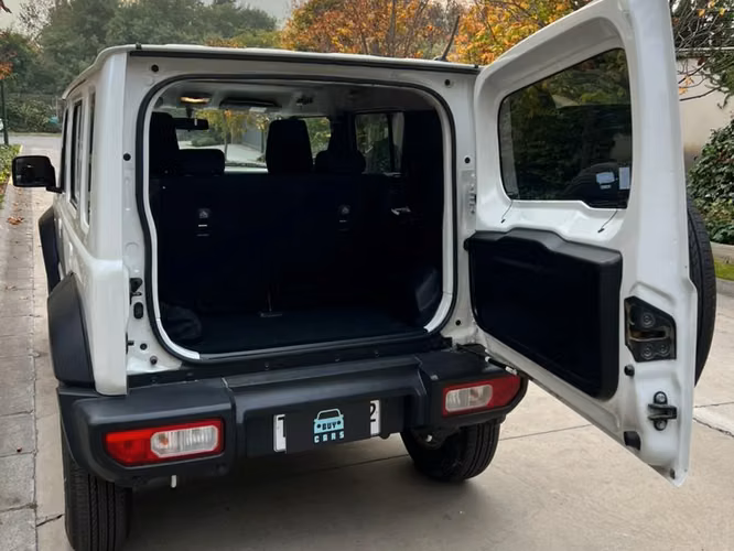 Suzuki Jimny GLX 1.5L AT 5P año 2025 (pérdida asimilada)