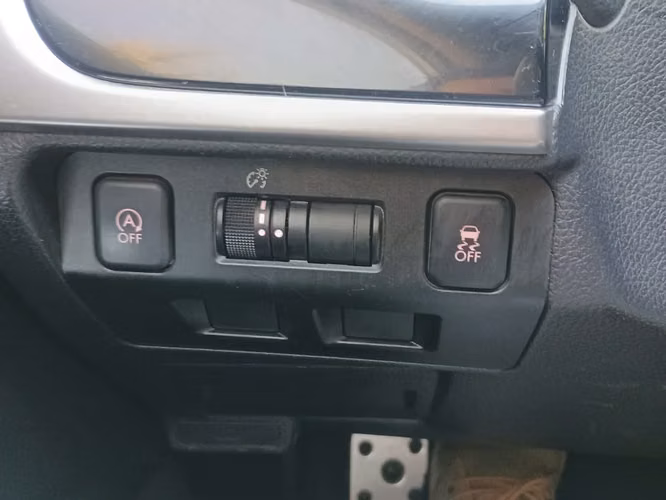 SUBARU Xv DYNAMIQ AWD CVT 2.0 I 2017