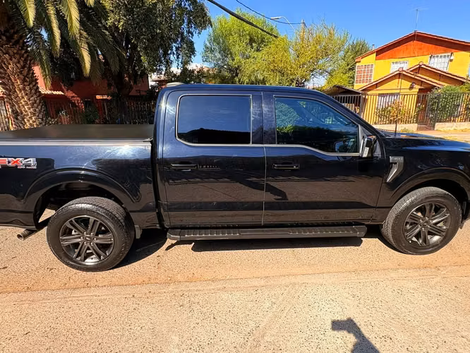 FORD F-150 5.0 Double Cab Lariat Sport 4WD 2022