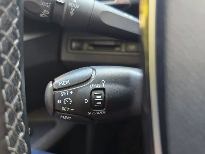 PEUGEOT 3008 MT 1.5 DIESEL