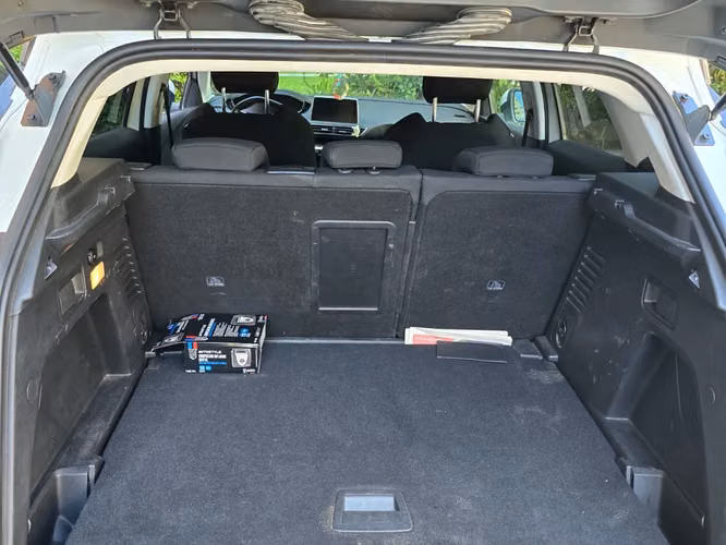 PEUGEOT 3008 MT 1.5 DIESEL