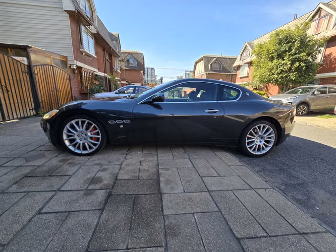 2012 MASERATI GRAN TURISMO 4.7L V8 AUT