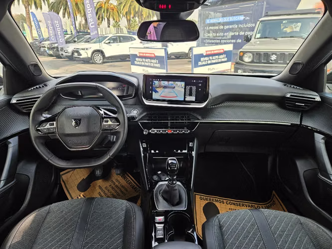 Peugeot 2008 1.2 ALLURE PACK PURETECH 130HP 4X2 MT 5P	 2025 - Imagen 13
