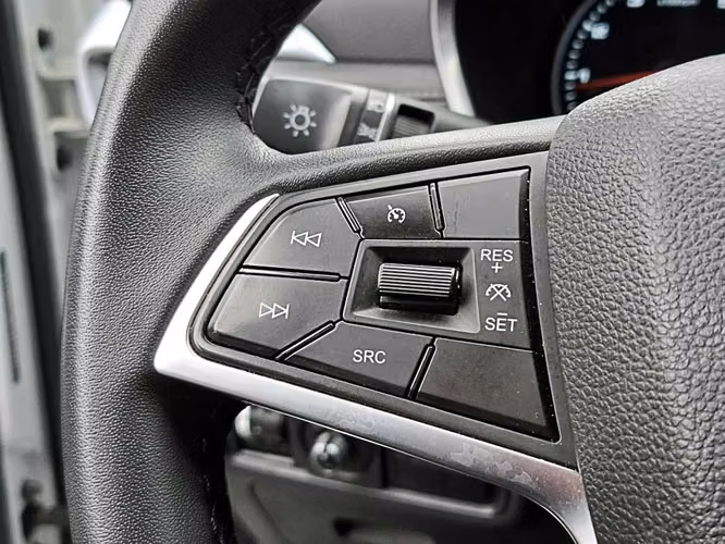 JAC JS8 2024