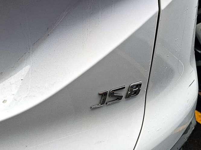 JAC JS8 2024
