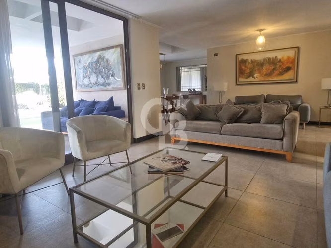 Casa mediterránea en venta en Chicureo /Colegio Highlands
