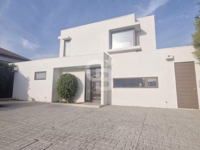 Casa mediterránea en venta en Chicureo /Colegio Highlands