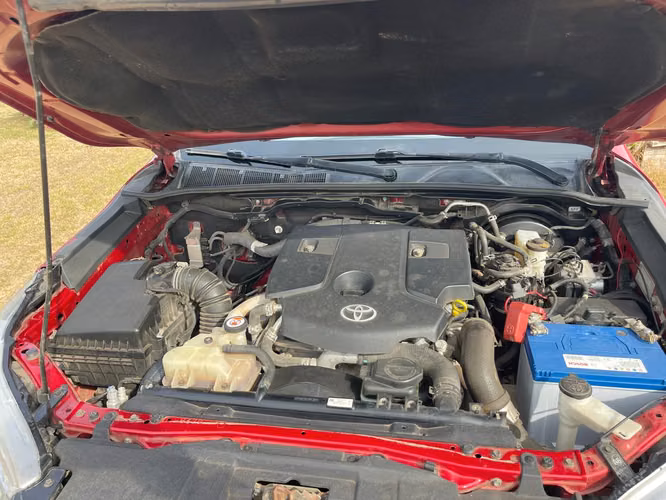 Toyota Hilux 4x4 con frigorifico