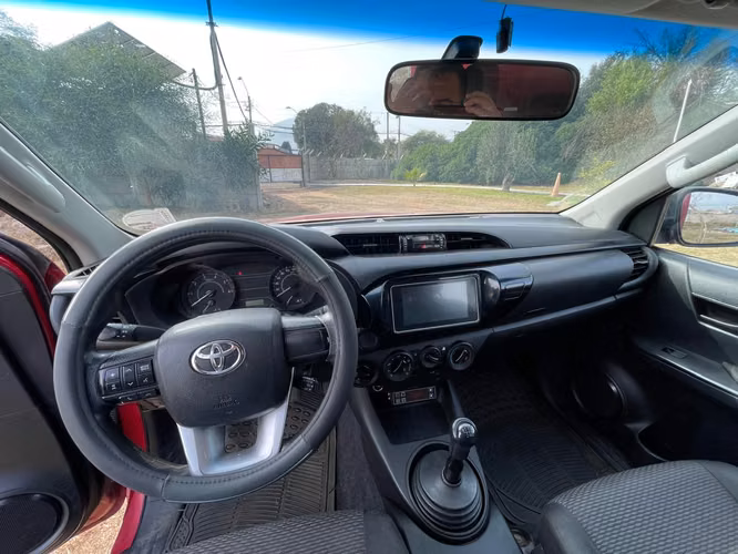 Toyota Hilux 4x4 con frigorifico