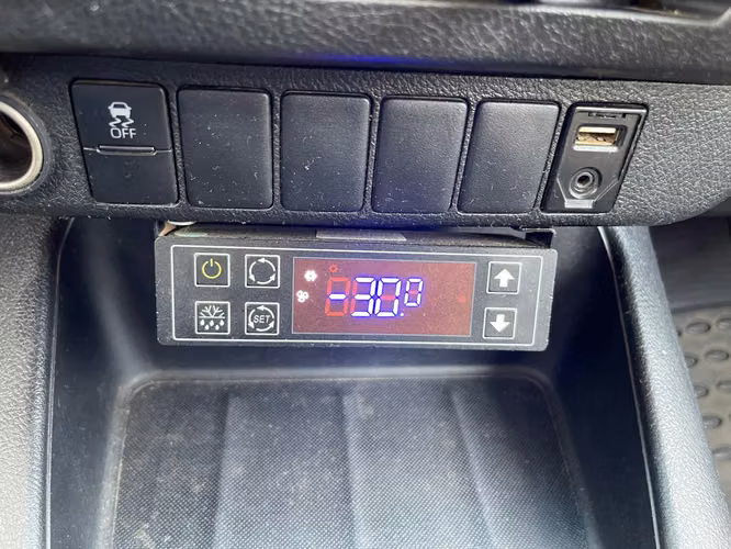 Toyota Hilux 4x4 con frigorifico