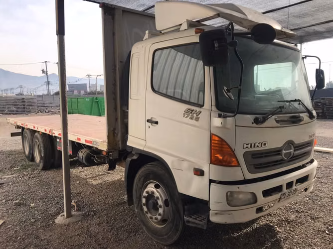 Camion HINO 500 GH1726