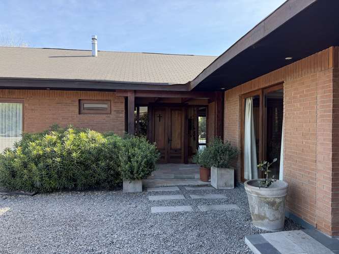 CASA EN VENTA EN CONDOMINIO URBANIZADO