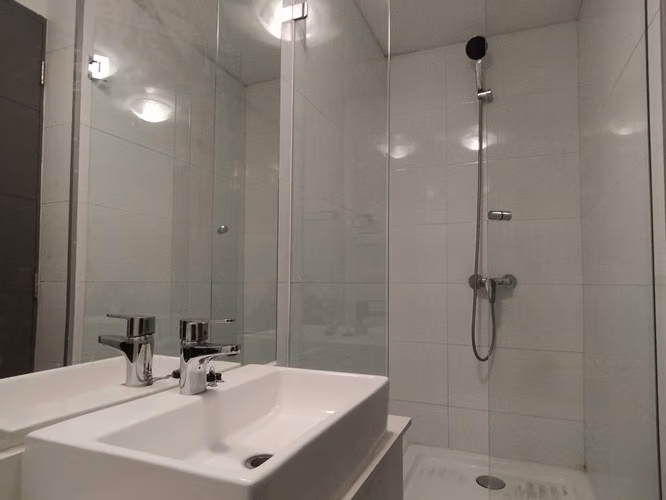 1 D 1 B DUPLEX CON PATIO $250.000 el primer mes $500.000 valor real.