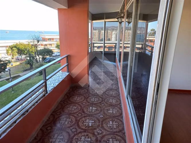 Departamento en arriendo de 3 dorm. Sub Alessandri central