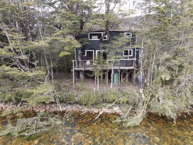 EN VENTA TERRENO CON CASA Y ORILLA DE RIO, VIVE PATAGONIA - Imagen 16