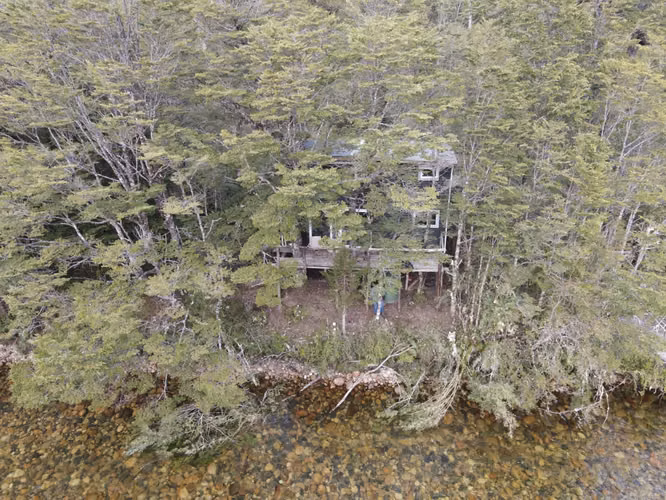 EN VENTA TERRENO CON CASA Y ORILLA DE RIO, VIVE PATAGONIA - Imagen 11