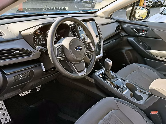 SUBARU CROSSTREK 2025