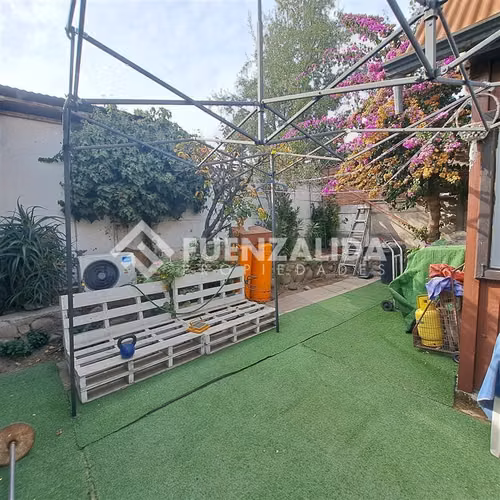 Casa en venta de 6 dorm. en El Bosque