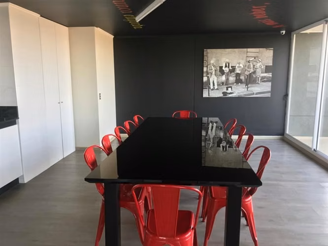 Se arrienda cómodo departamento 2D/1B en Gómez Carreño