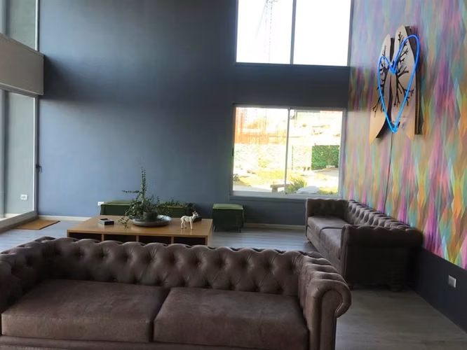Se arrienda cómodo departamento 2D/1B en Gómez Carreño