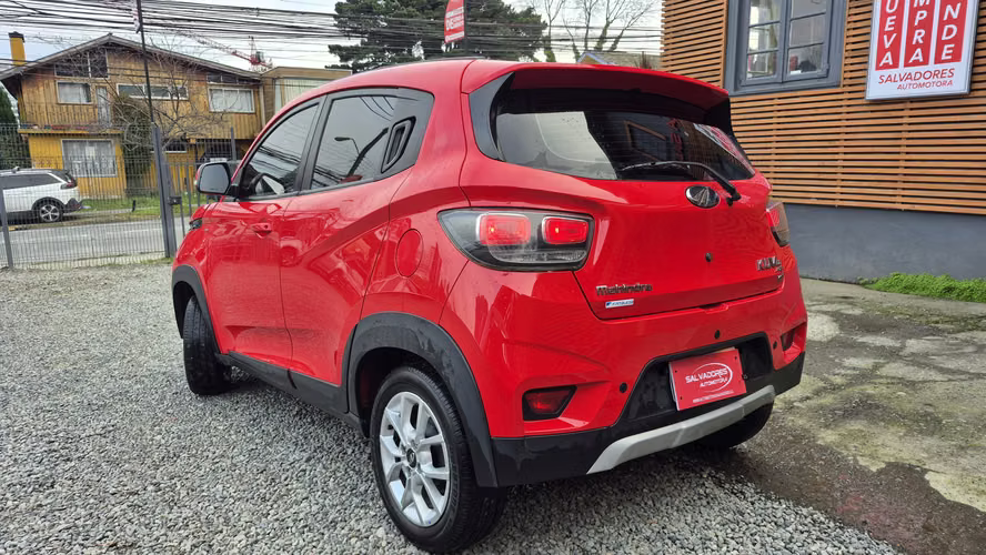 MAHINDRA KUV 100 2022