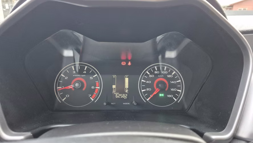 MAHINDRA KUV 100 2022