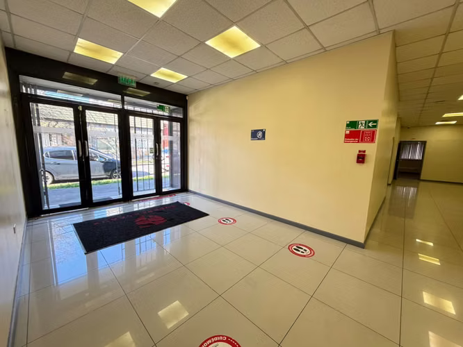 GRAN LOCAL COMERCIAL PARA INSITUCIONES EDUCACIONALES O CORPORATIVAS - Imagen 4