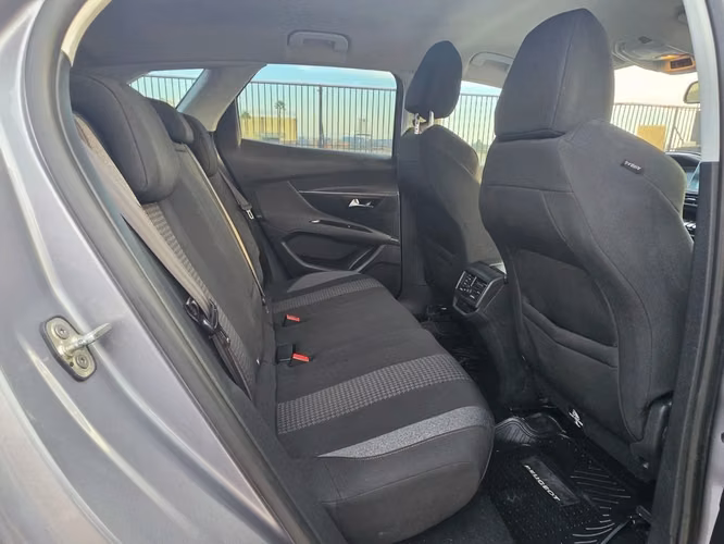 PEUGEOT 3008 2019