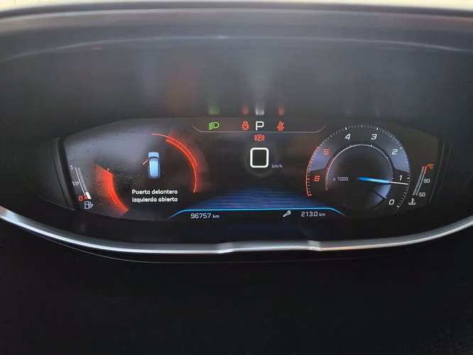 PEUGEOT 3008 2019