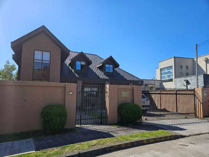Arrienda Casa 3D 3B 2E Andalue (14999)
