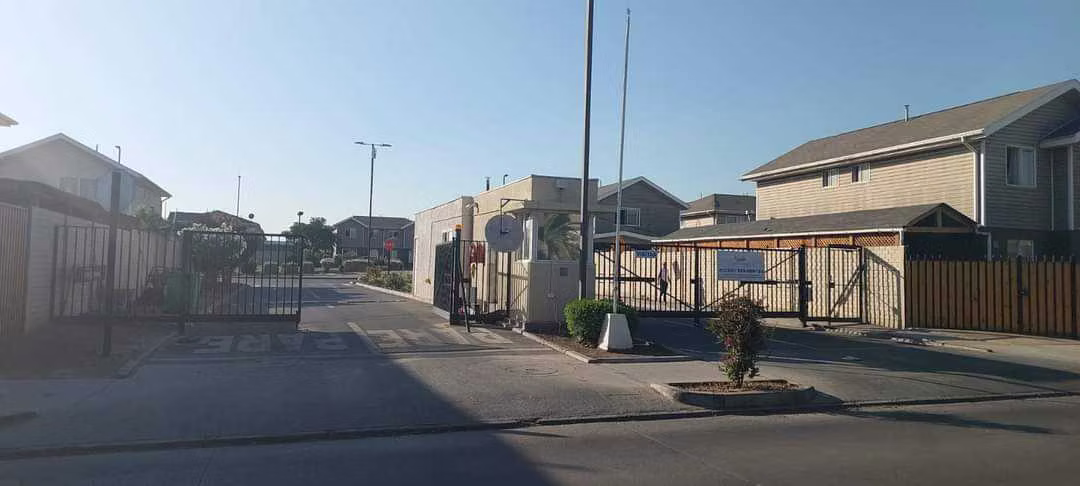 Amplia Propiedad en Condominio  (55293)