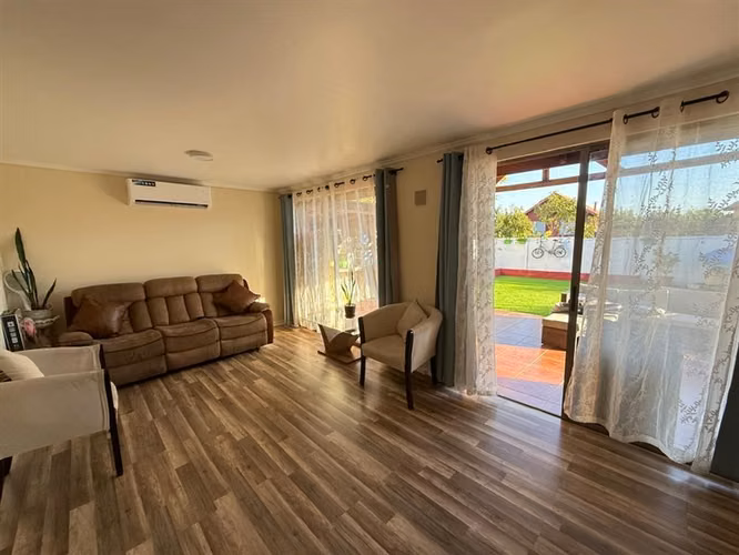 SE ARRIENDA CASA 3D 3B CONDOMINIO AYRES DE CHICUREO