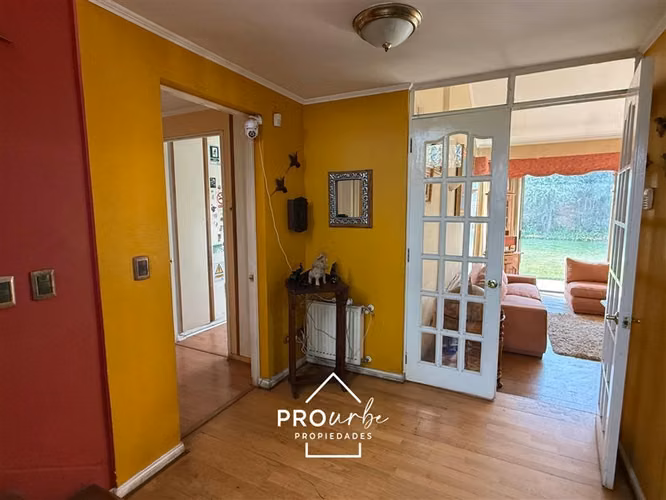 Estupenda, gran piscina, 180 en 616 6D y 4B más servicios