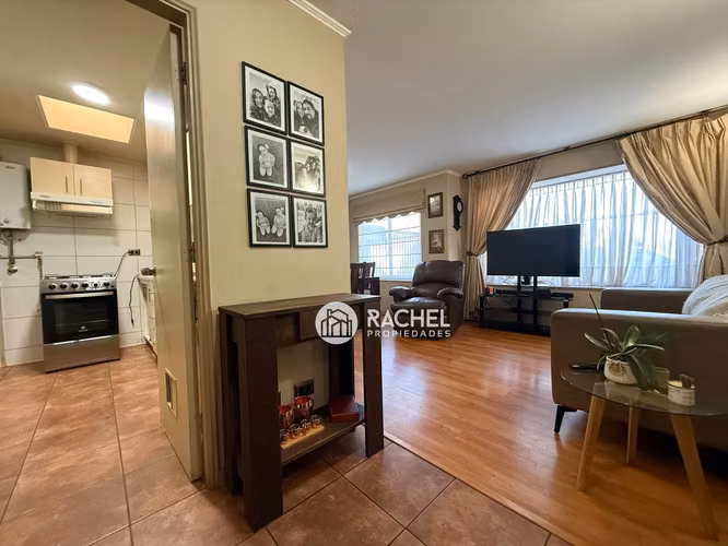 SE VENDE LINDA CASA AMPLIADA CON QUINCHO - Barrio Los Arquitectos