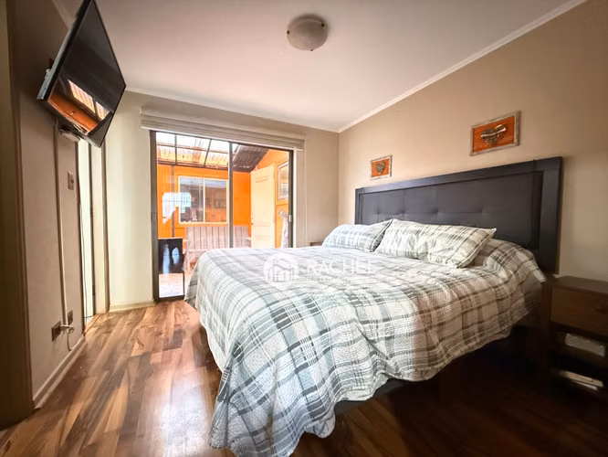 SE VENDE LINDA CASA AMPLIADA CON QUINCHO - Barrio Los Arquitectos
