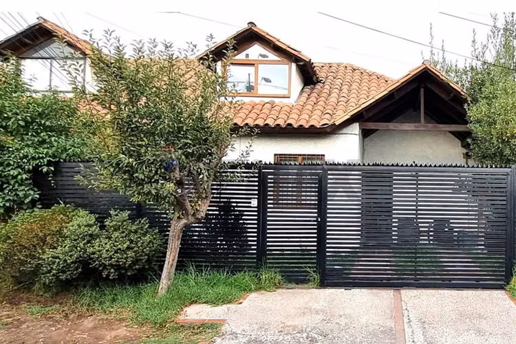 Casa en pasaje peñalolén 4d y 3b!
