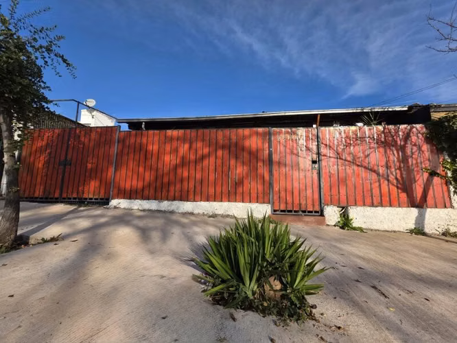 SE VENDE CASA EN LAS CONDES |URETA BRAVO PROPIEDADES|