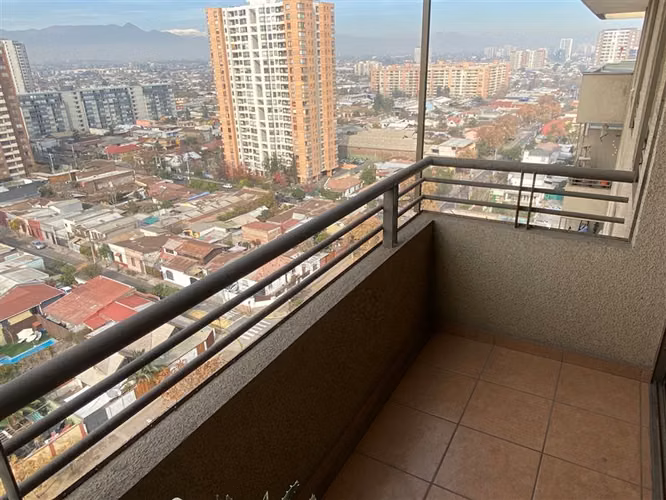 Metro San Miguel, dos dormitorios, estacionamiento y bodega